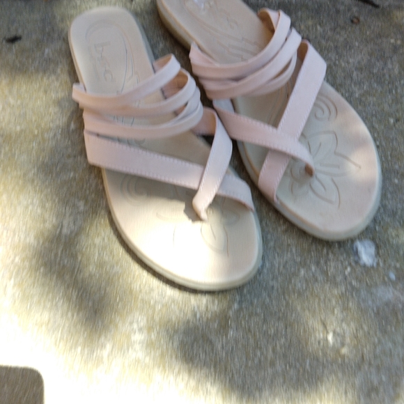 Sandals - Picture 1 of 3
